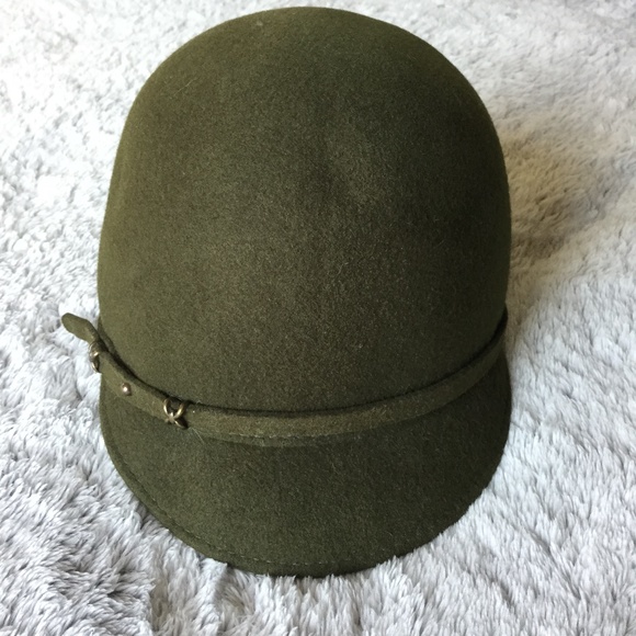 raffaello bettini Accessories - Raffaello Bettini Olive Green Wool 20's cloche hat